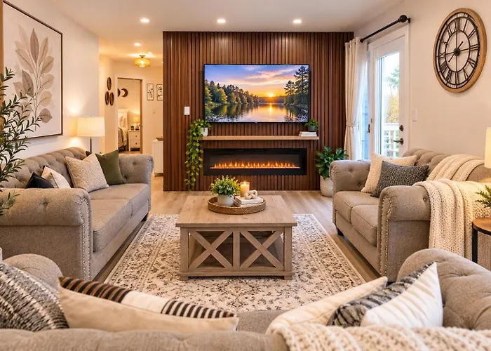 Luxury Riverfront Villa Walk To Beach